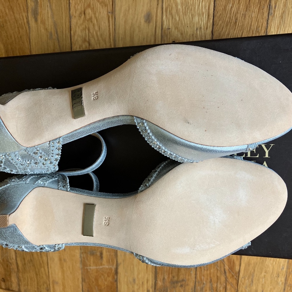 BADGLEY MISCHKA - Women's Gillian Dress Sandals - Size 8.5 - Picture 5 of 9